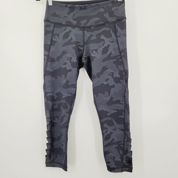 90 Degree by Reflex Crop Leggings - Camo Print - Picture 1 of 9